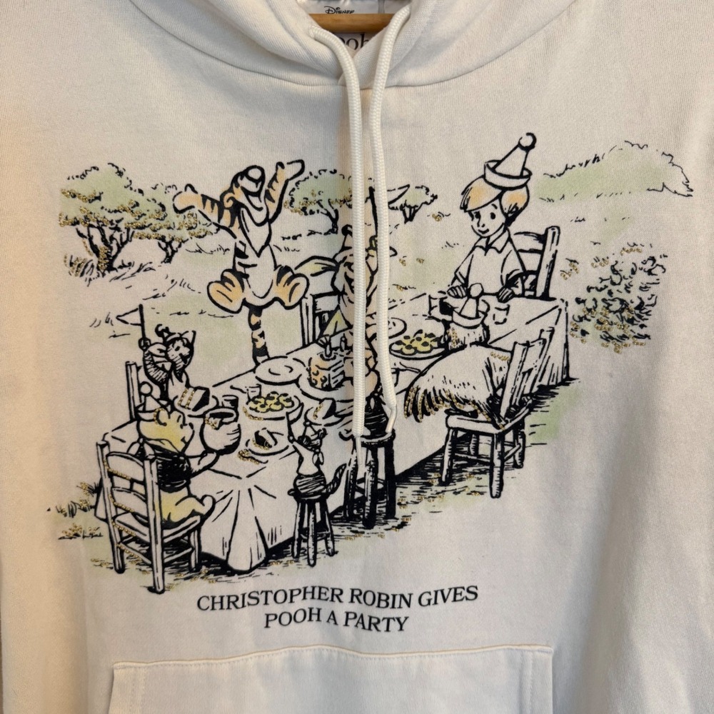 Disney Winnie the Pooh Hoodie Women XL White Christopher Robin Tea Party - Picture 3 of 8